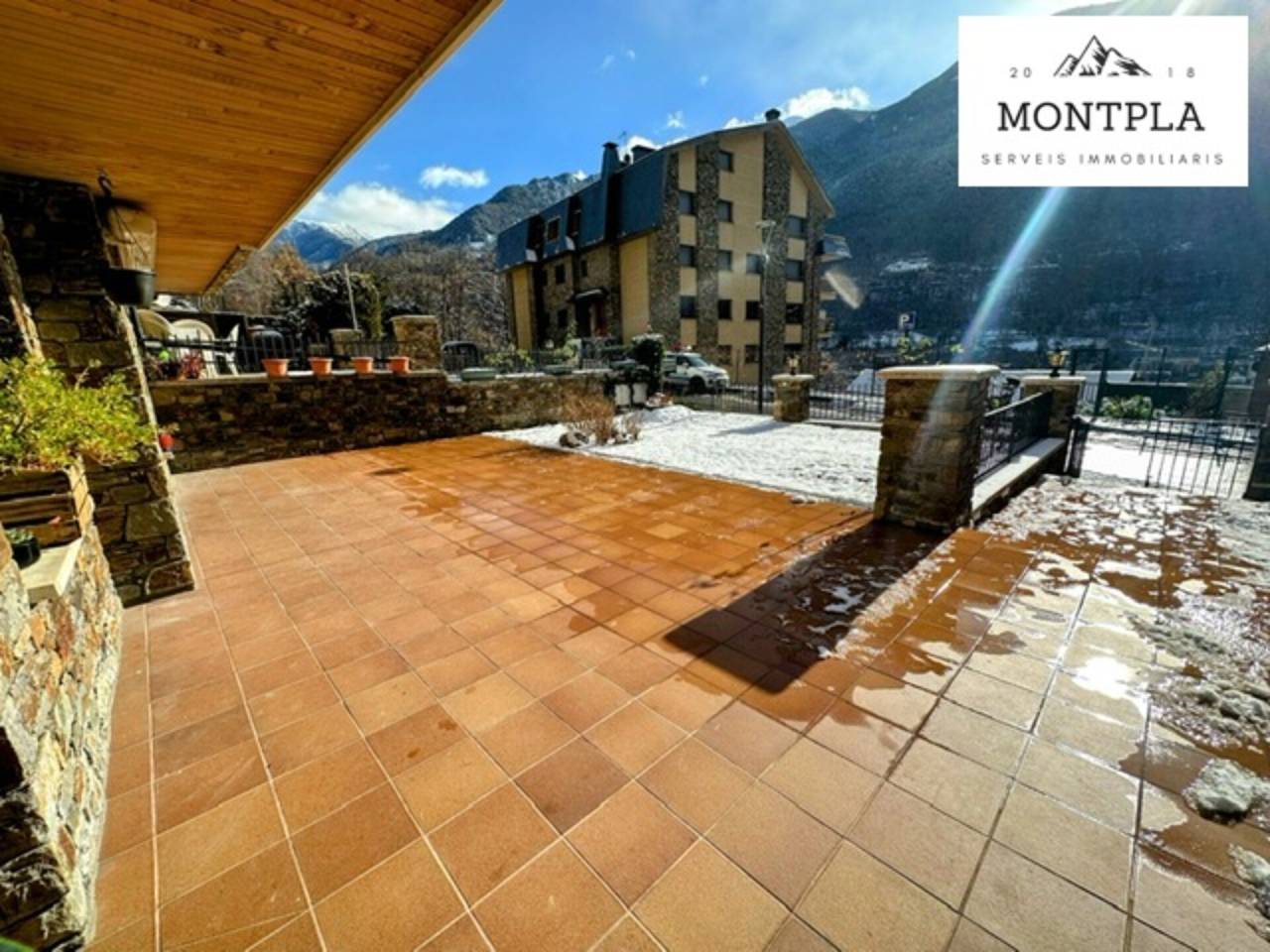Penthouse apartment for sale in Santa Coloma
