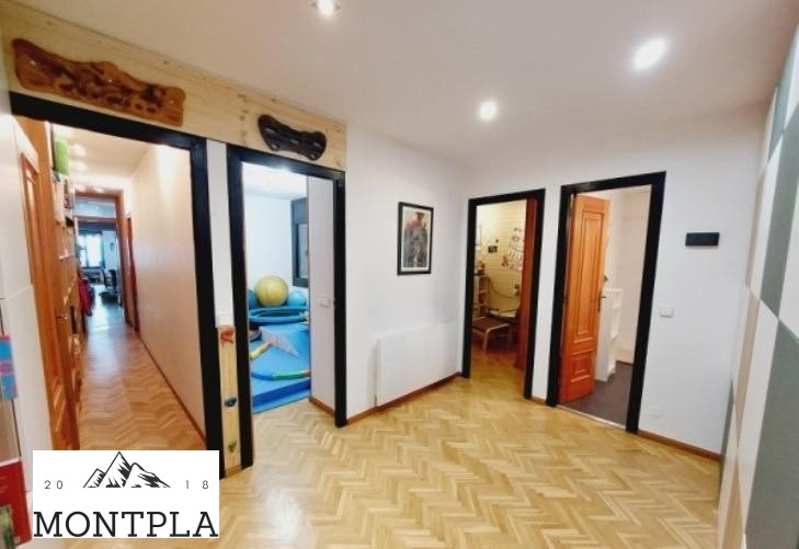 Se vende precioso piso en Ciutat de Valls, Andorra la Vella.