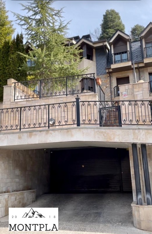 Casa adossada en venda a La Comella, Andorra la Vella