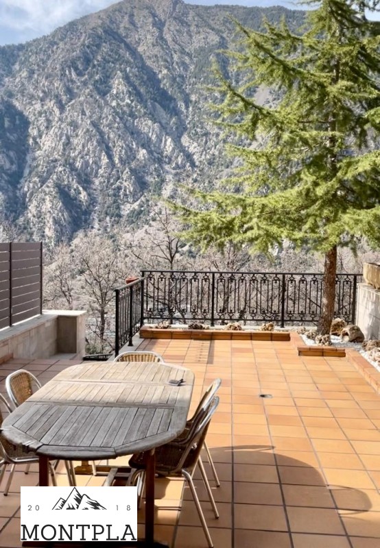 Casa adossada en lloguer a La Comella, Andorra la Vella