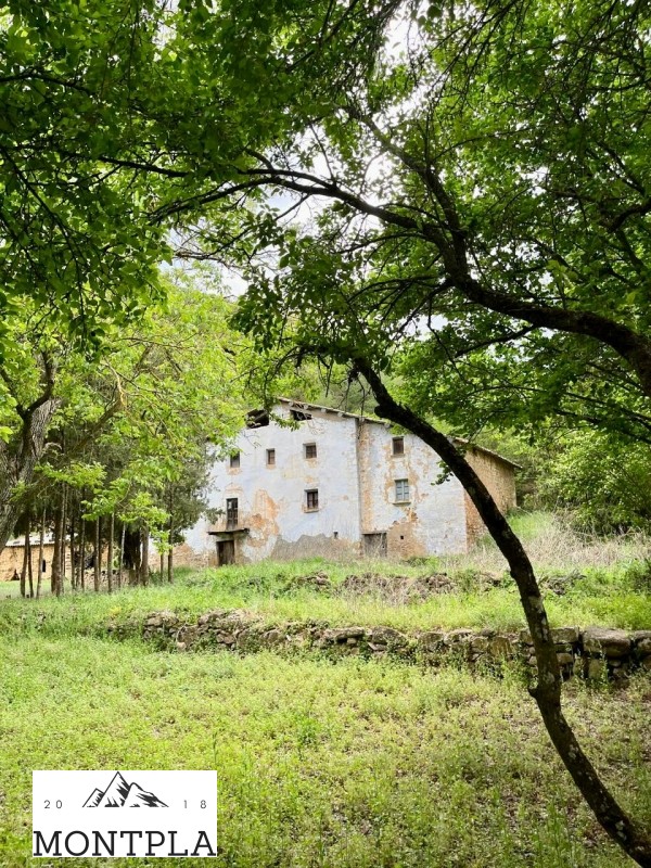 Farmhouse for sale in Baronia de Rialb, La Noguera, Pallars Juss i Sobir