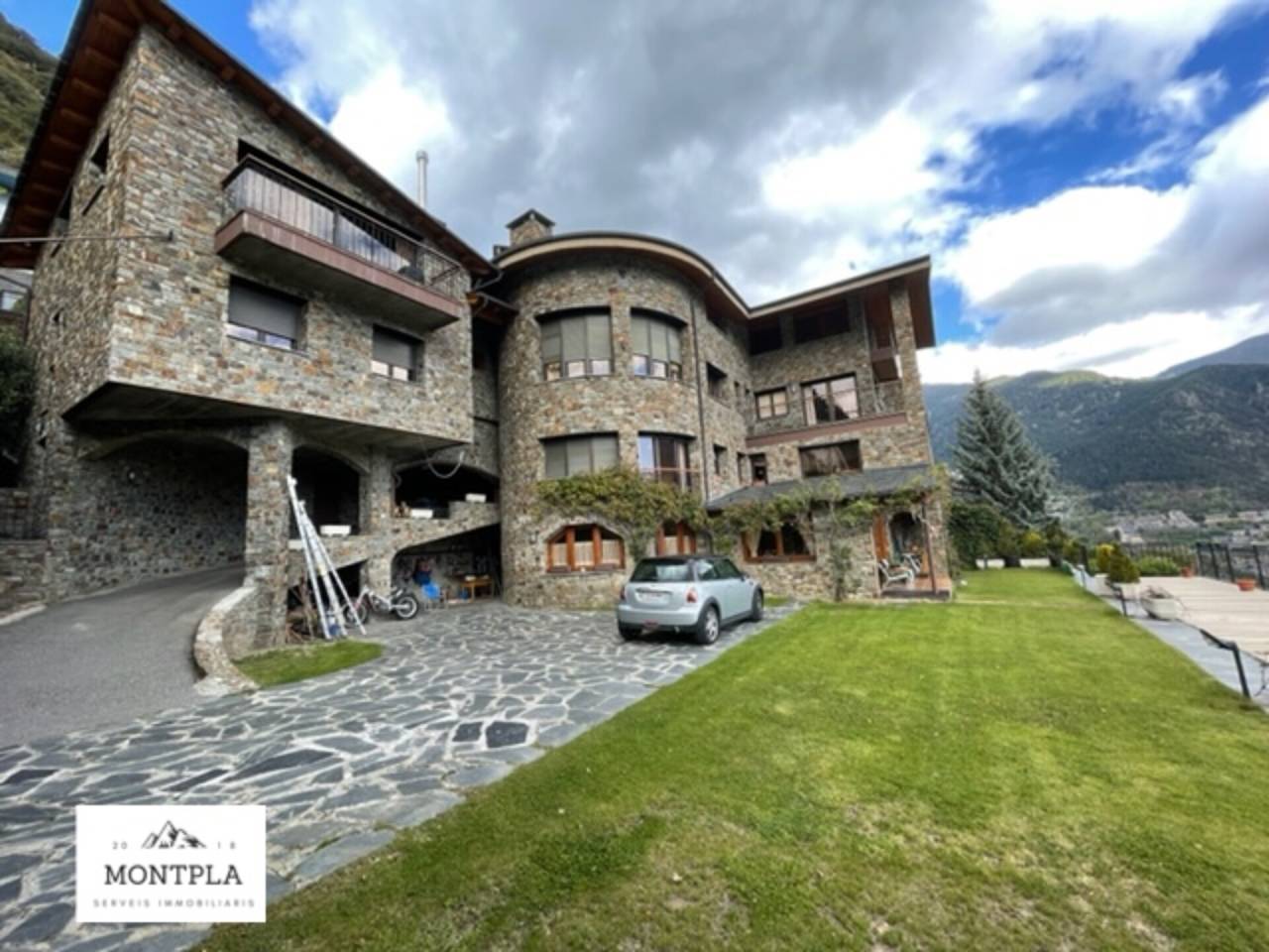 Villa for sale in Escaldes-Engordany